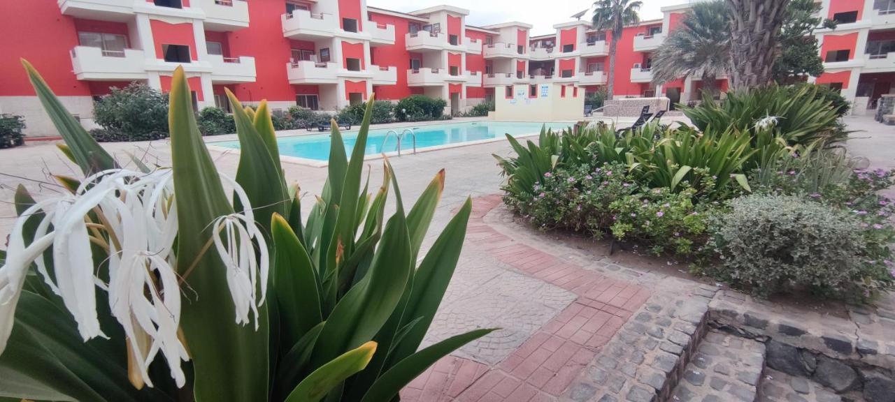 Sal Service Red Moradias Residence With Pool Santa Maria Buitenkant foto