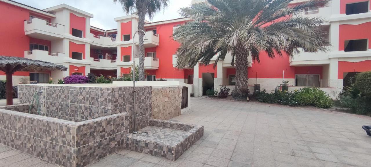 Sal Service Red Moradias Residence With Pool Santa Maria Buitenkant foto